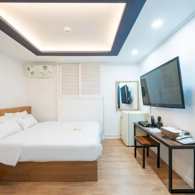 MUST STAY HOTEL Sinjeongnegeori Station Các khách sạn gần Ga Sinjeong