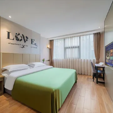 Zhuoding Xisheng Hotel (Chongqing Jiangbei Airport Yubei Square Subway Station)