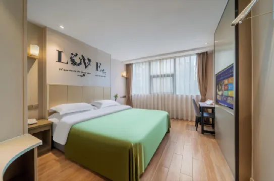 Zhuoding Xisheng Hotel (Chongqing Jiangbei Airport Yubei Square Subway Station)