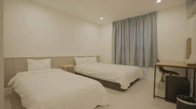 濟州島住宿酒店 鄰近龍淵的酒店