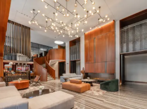 Grandnite Hotel(Guanshanhu Convention and Exhibition City Finance City)