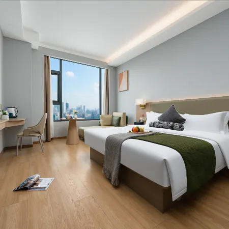 Yilong Haiya Hotel (Xu Changpang Donglai Times Square Caowei Ancient City Branch）