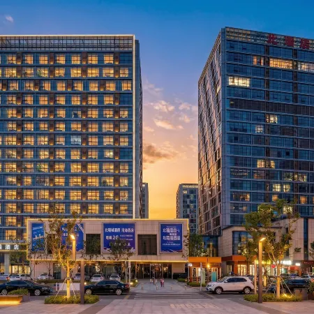 Beirui Hotel (Jiaxing Zhongguancun) Отели рядом с достопримечательностью «Фруктовый рынок Цзясин (Хинг-Хинг)»