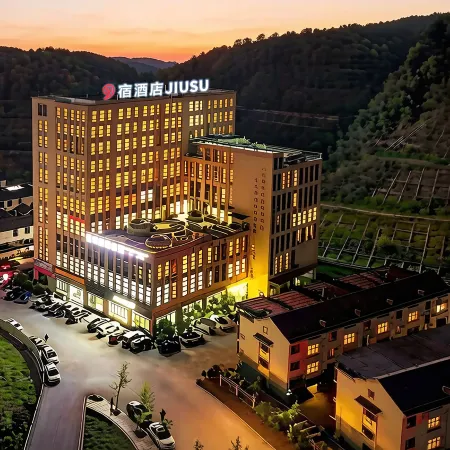 9Su Hotel
