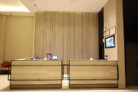 Homeinn Plus Hotel (Danzhou Summer Square Bus Station)