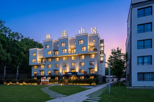 Linxi mountain residential quarters (North Scenic Area tourist distribution center shop)
