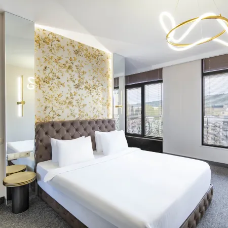 Highgarden Hotel