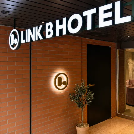 LINK B HOTEL
