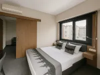 Black Art hotel โรงแรมใกล้ศูนย์การประชุมฮาลิชคองเกรสเซ็นเตอร์