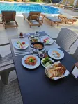 La Brisa Hotel - 早餐
