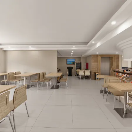 Tinghai Hotel