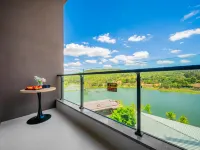 Xinhu Bay Resort Hotel (Chuxiong Xinghai Lake High-speed Rail Station Branch) Hotels in Chuxiong City