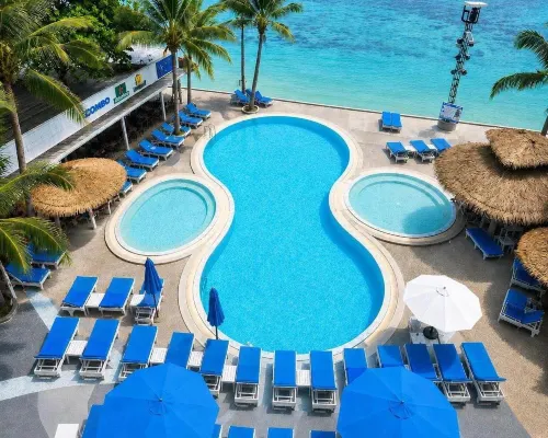 Combo Beach Hotel Samui Hotels near High Park Samui
