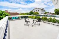Hidden Garden Villa and Cafe - Guest houses