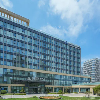 Grand Skylight Hotel Qingdao Hotels near Sifang District