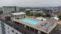 Prime 2bdr Downtown Nashville Unit - Walk to Broadway and Music City Center - Rooftop Pools