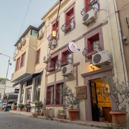 Historical Greek Mansion Antikhan