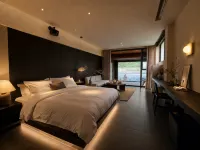 Rishang Sangan · Wild Luxury Villa · Hot Spring Pool (Shuangqiao Valley Scenic Area) - พร้อมระเบียง