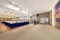Jiayi International Hotel (Xingfu Road Xiangyang Railway Station) - 4-Star