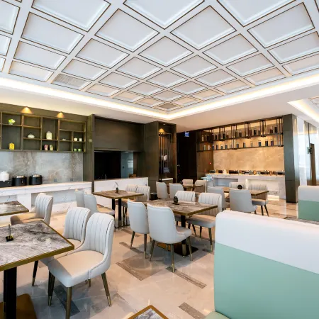 Huanren Zhongkun Hotel
