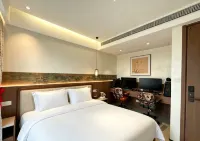 Haiyu Xingchen Homestay (Hezhang Convention and Exhibition Center) - parkir
