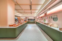Orange Hotel (Sanya Qianguqing Haili Duty Free City Branch) - Family