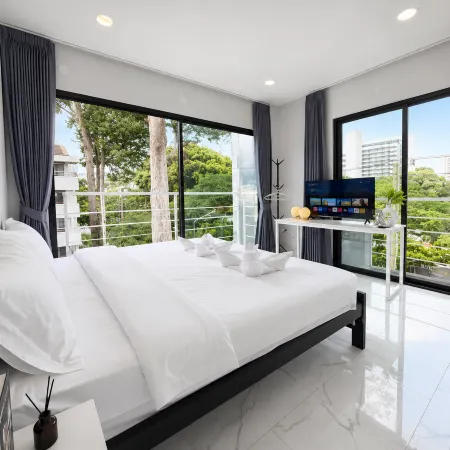 Central Stay Hotel
