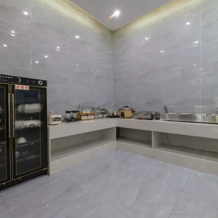 Yixuan Hotel (Shangrao Wuyue Plaza Zhuxi Time Park Branch)