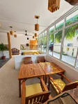 Dhiffushi Reef & Beach - breakfast