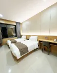 Yifeng Hotel (Jianping Central Street Branch) - parking