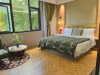 Weixin Sicily Hotel - parking