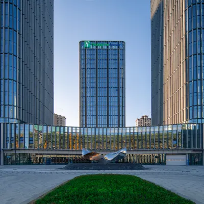 Holiday Inn Express QINGDAO NORTHERN WEST COAST by IHG Отели рядом с достопримечательностью «Jingcheng»