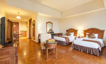 Dragon Phoenix Hotel