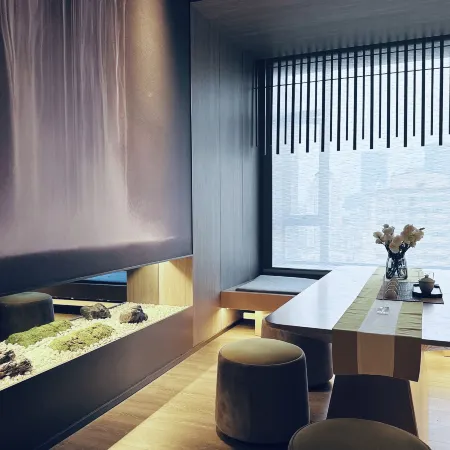 Celebrity City Hotel
