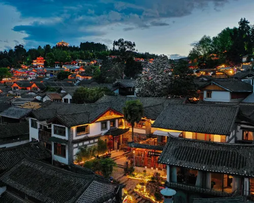 Cathay||Old town palace Inn (Lijiang Old Town Dashuiche Branch) Hotels near Square Street