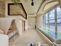 Yiyu Swimming Pool Hotel (Wu Yi Square IFS) - Esports