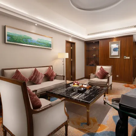 Grand Rezen Hotel Omiga