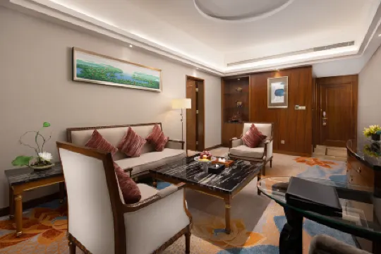 Grand Rezen Hotel Omiga