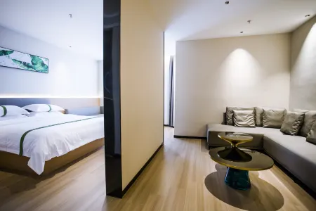 GreenTree Inn (Sheyang Xingfu Huacheng Commercial Street) Отели в г. Шеян