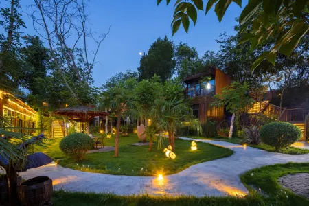 Yiyuan Box Resident Hostel (Tianfu International Airport Store) Отели в г. Цзяньян