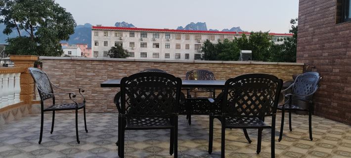 Liangzhu Homestay Hotels in Huayin