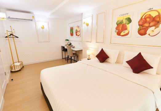 1. 로즈 애플 호텔..