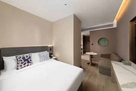 PALACE HOTELS