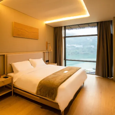 Middle Mountain Hotel