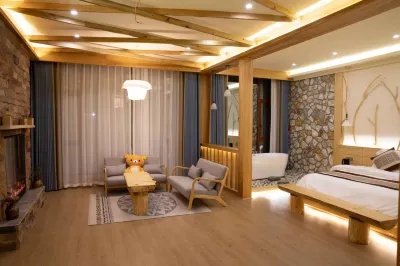 Li County Xiangbala Homestay (Miyaluo Scenic Area) Hôtels à proximité de : Jiarong Tusi Guanzhai