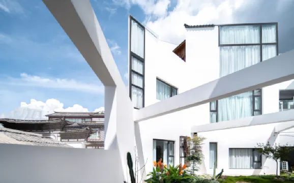 Hujing Seaview Hotel