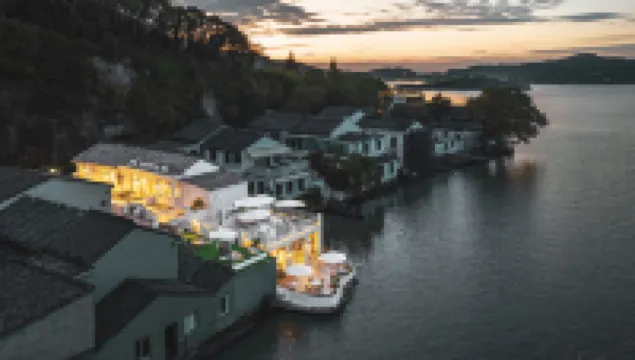 Jiujian Tang Iya Homestay (Dongqian Lake) 동전호(둥첸후) 주변 호텔