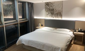 Super 8 Hotel (Fuzhou The Mixc Baolong)