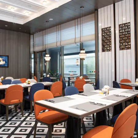 Hampton by Hilton Shantou Railway Station
