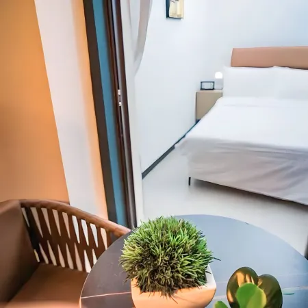 Phnom Penh Infinity Pool Down to $25/N - M Residence